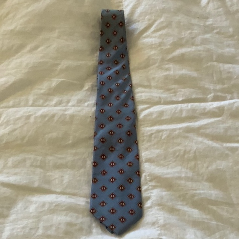Blue tie